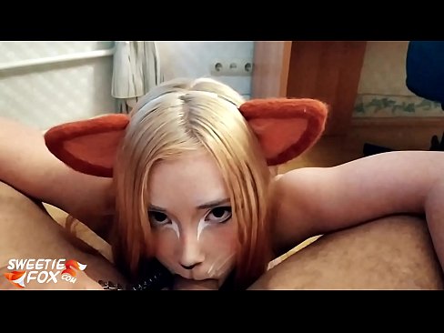 ❤️ Kitsune ابتلاع ديك ونائب الرئيس في فمها ❤️